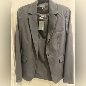 Mexx Charcoal women’s suit: Blazer& Skirt. Top is gift with purchase. Size xs-s